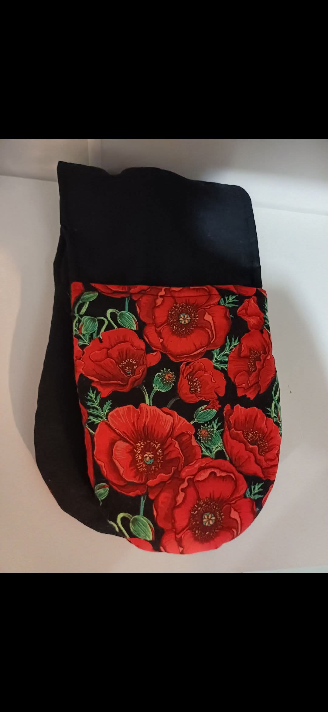 Double ended oven mitts