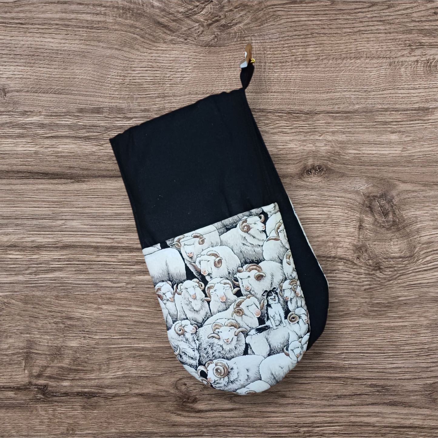Double ended oven mitts