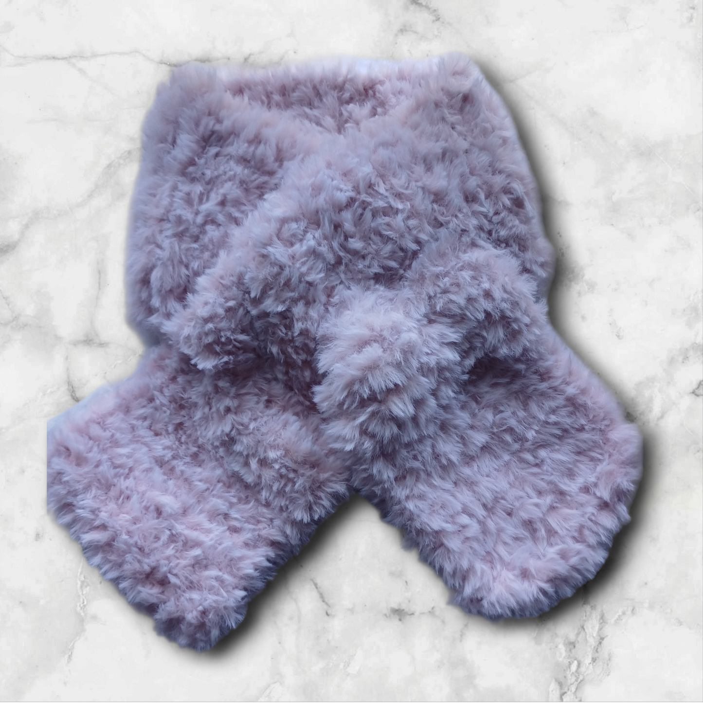 Fur keyhole scarf