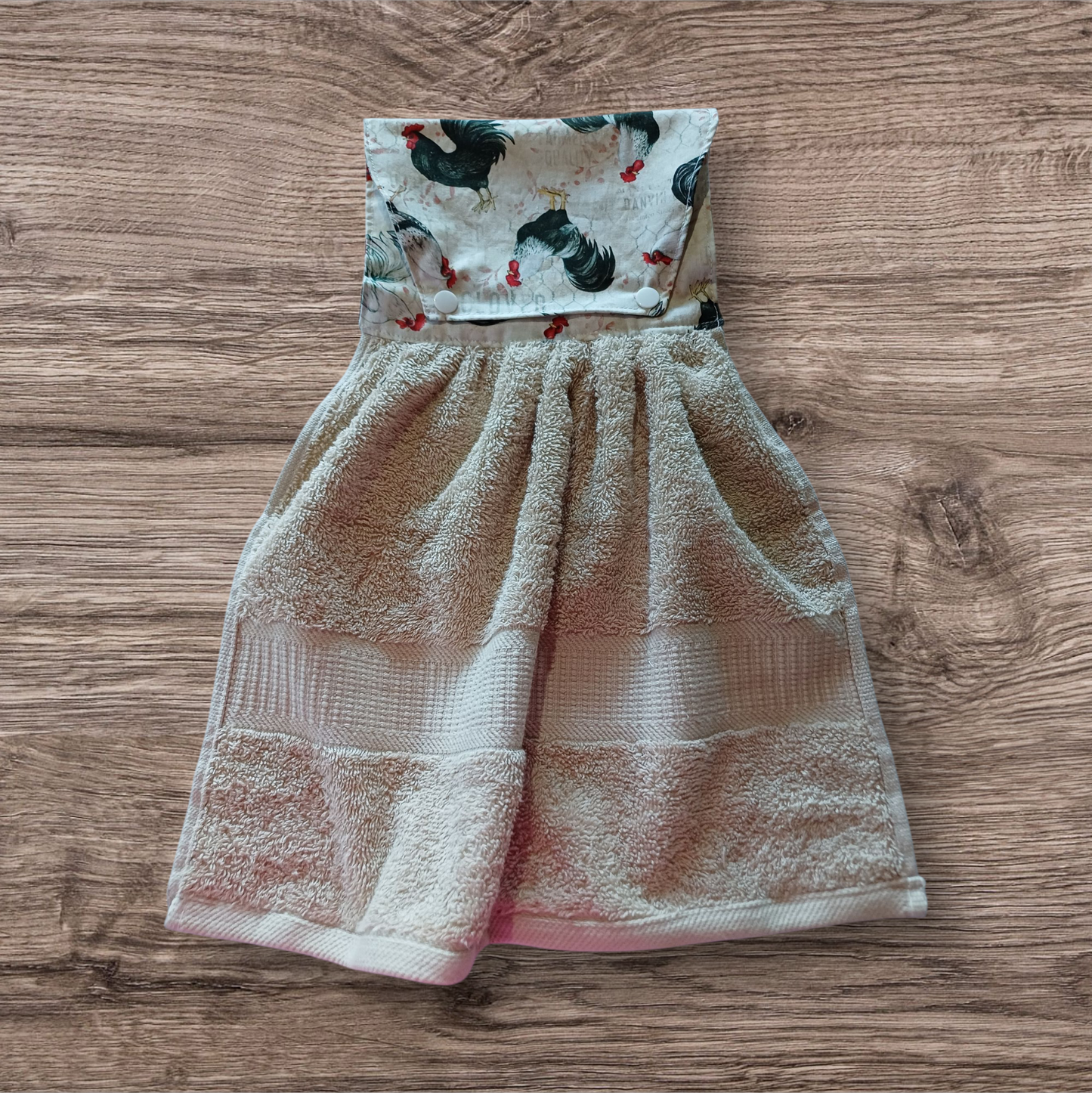 Hanging handtowel