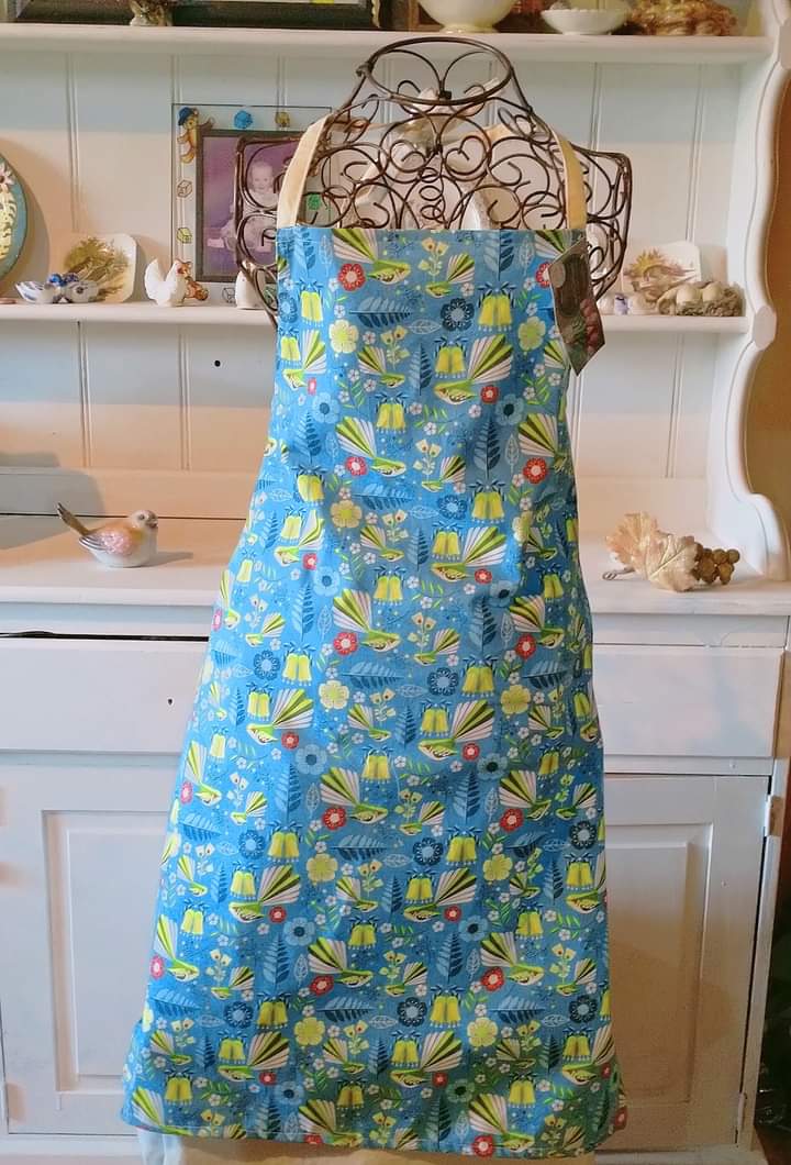 Adults aprons